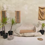 Hotel apartamentowy Center With Pool 4*