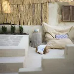 Hotel apartamentowy Center With Pool Ronda