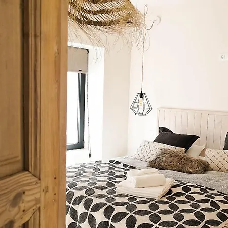 Center With Pool Apartahotel