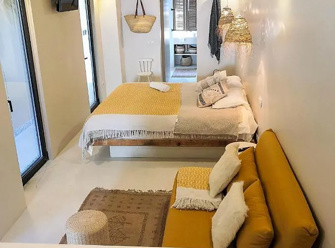 Center With Pool Ronda