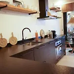 Center With Pool روندا