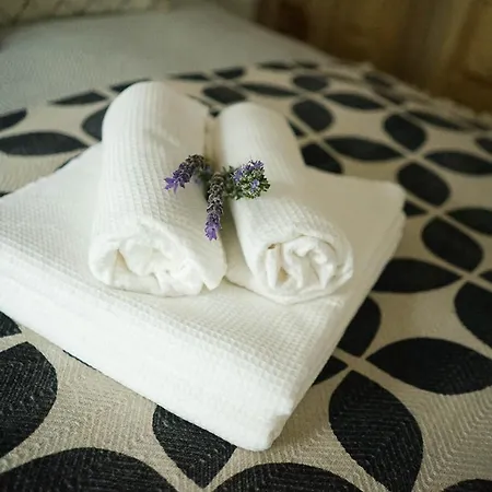 Hotel apartamentowy Center With Pool Ronda