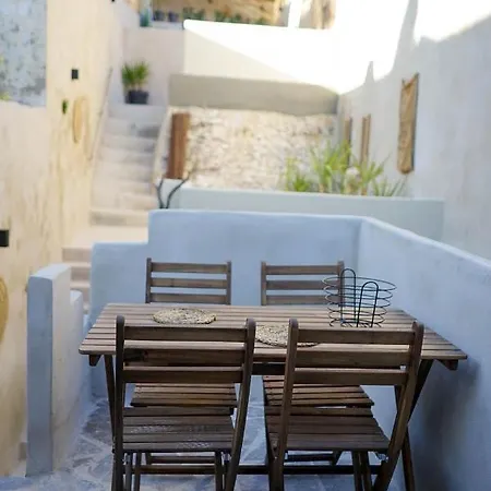 Center With Pool Ξενοδοχείο με διαμερίσματα