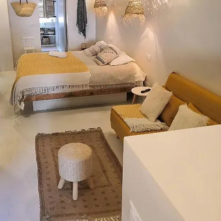 Center With Pool 4* Ρόντα