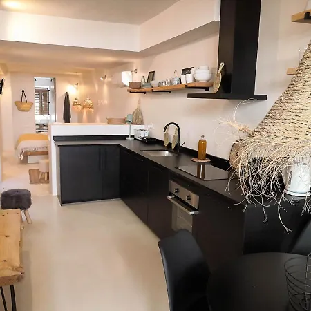 Center With Pool 4* Ρόντα