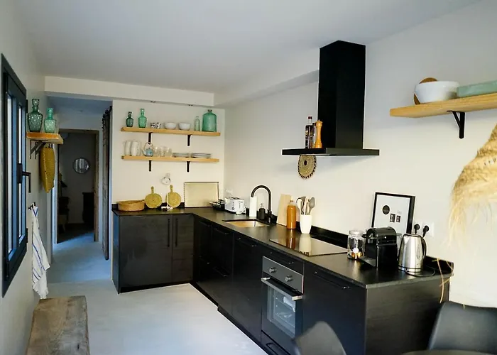 Hotel apartamentowy Center With Pool Ronda