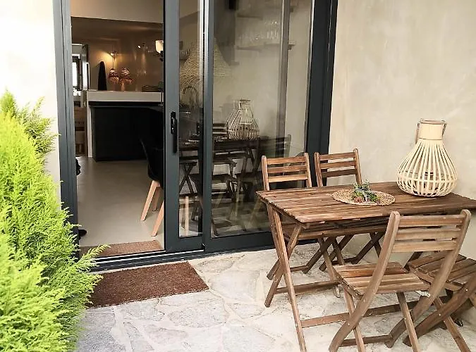 Center With Pool 4* רונדה