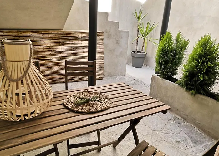 Hotel apartamentowy Center With Pool