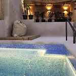 Center With Pool Ronda