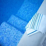 Center With Pool 4* Ronda