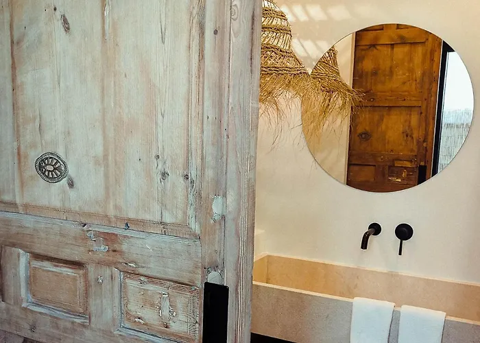 Center With Pool Апарт-отель